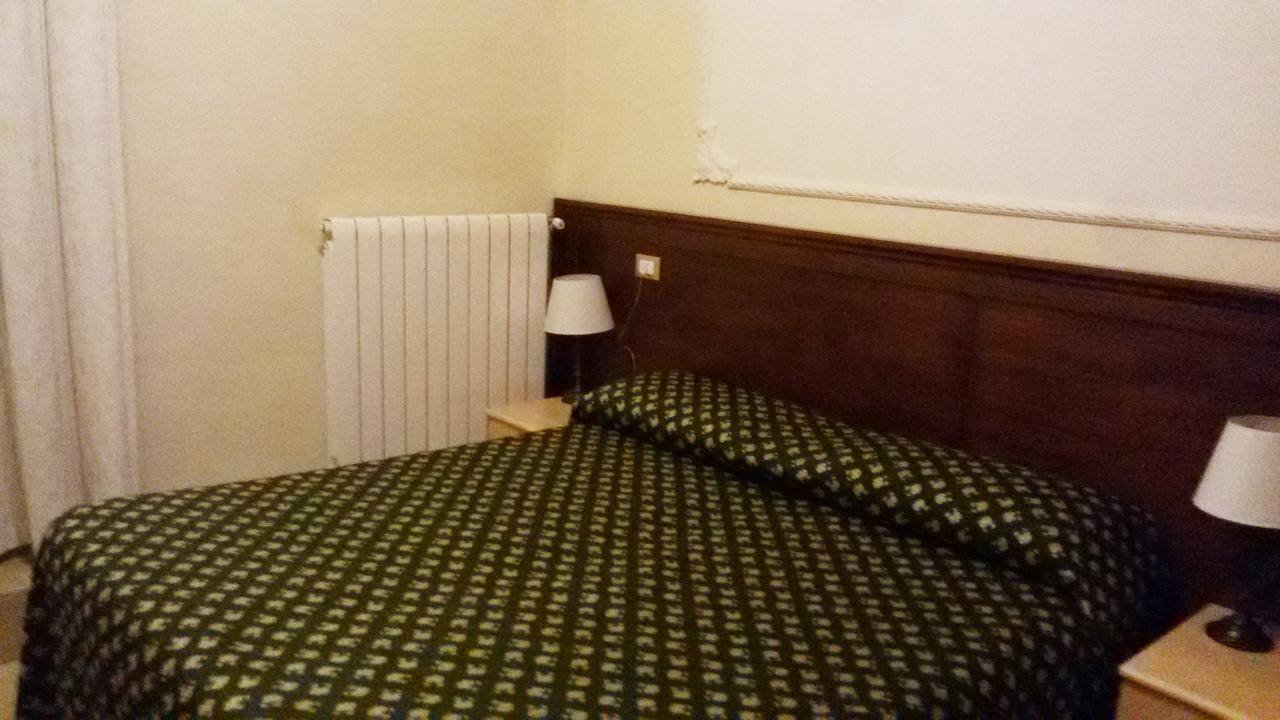 Rosetta Hotel Рим Екстериор снимка